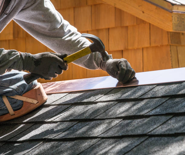Best Roof Leak Repair  in Topeka, IN